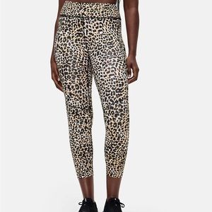 Outdoor Voices TechSweat Leggings Leopard sz L